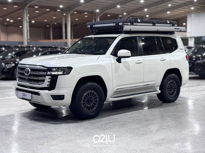 مستعملة Toyota Land Cruiser Twin Turbo السلسلة 300, 3.3 l, 2022 في في المملكة العربية السعودية, الرياض من Automobile For You، اللون أبيض. أخرى | AUTO.AE | إعلان #246351