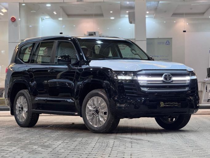 Новый Toyota Land Cruiser Twin Turbo 300 Series, 3.5 л, 2026 в Саудовская Аравия, Эр-Рияд от Al Riyada Al Duwalya شركة الريادة الدولي للسيارات Черный цвет. GCC | AUTO.AE | Объявление #248276