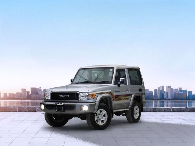 Новый Toyota Land Cruiser 70 Series Рестайлинг 1, 4.0 л, 2022 в Саудовская Аравия, Эр-Рияд от Diar Al Shahama ديار الشهامة Серый цвет. Other | AUTO.AE | Объявление #249797