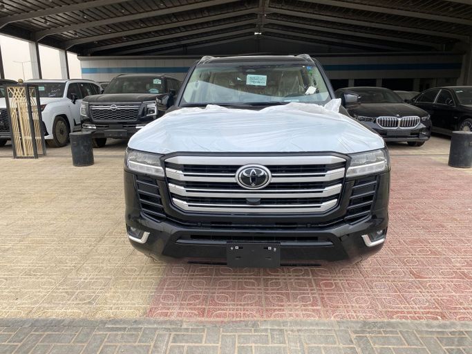 Новый Toyota Land Cruiser Twin Turbo 300 Series, 3.5 л, 2026 в Саудовская Аравия, Эр-Рияд от Saqar Najd معرض صقر نجد للسيارات Черный цвет.  | AUTO.AE | Объявление #251173