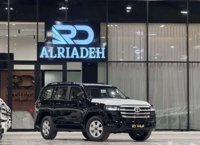 جديدة Toyota Land Cruiser Twin Turbo السلسلة 300, 3.5 l, 2026 في في المملكة العربية السعودية, الرياض من Al Riyada Al Duwalya شركة الريادة الدولي للسيارات، اللون أسود. مواصفات الخليج | AUTO.AE | إعلان #261715