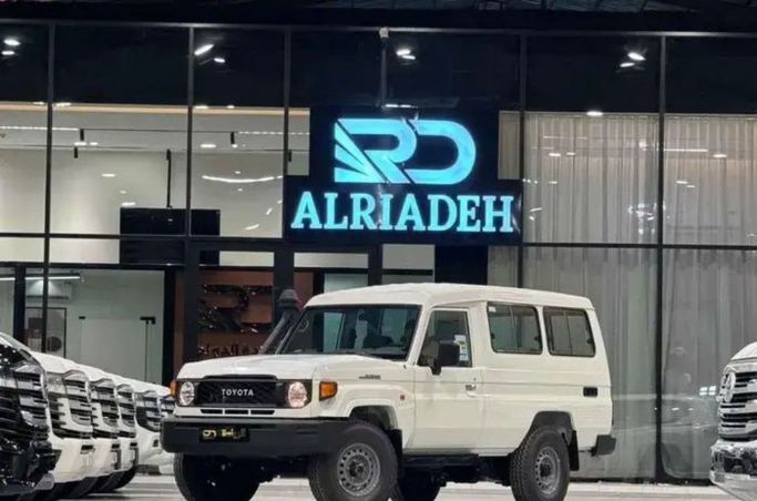 New Toyota Land Cruiser 70 Series Facelift 2, 2.8 l, 2026 in Saudi Arabia, Riyadh by Al Riyada Al Duwalya شركة الريادة الدولي للسيارات, White color.  | AUTO.AE | Listing #261921
