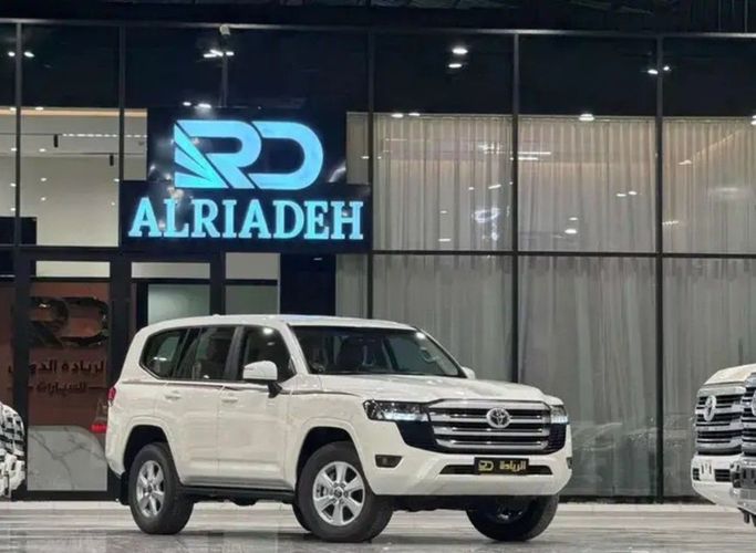 Новый Toyota Land Cruiser 300 Series, 3.3 л, 2026 в Саудовская Аравия, Эр-Рияд от Al Riyada Al Duwalya شركة الريادة الدولي للسيارات Белый цвет. GCC | AUTO.AE | Объявление #262110