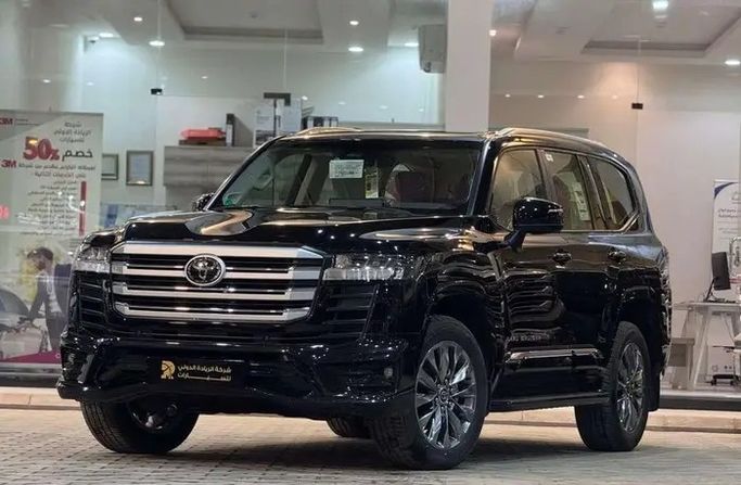 جديدة Toyota Land Cruiser Twin Turbo السلسلة 300, 3.5 l, 2026 في في المملكة العربية السعودية, الرياض من Al Riyada Al Duwalya شركة الريادة الدولي للسيارات، اللون أسود. مواصفات الخليج | AUTO.AE | إعلان #262748