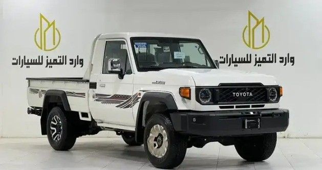 جديدة Toyota Land Cruiser 70 Series 70 Series Facelift 2, 4.0 l, 2026 في في المملكة العربية السعودية, الرياض من Wared Al Tamayoz وارد التميز للسيارات، اللون أبيض.  | AUTO.AE | إعلان #263636
