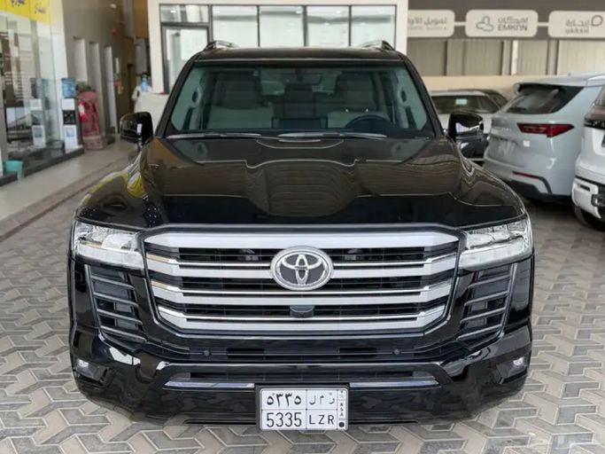 مستعملة ⁦Toyota Land Cruiser Twin Turbo السلسلة 300، 3.3 l، 2024⁩ في في المملكة العربية السعودية, الرياض من Bilad Shahran معرض بلاد شهران، اللون أسود.  | AUTO.AE | إعلان #288584