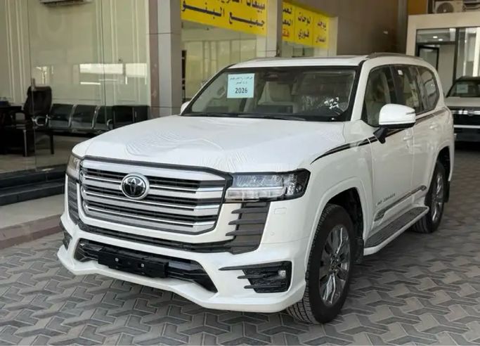 جديدة ⁦Toyota Land Cruiser السلسلة 300، 4.0 l، 2026⁩ في في المملكة العربية السعودية, الرياض من Bilad Shahran معرض بلاد شهران، اللون أبيض.  | AUTO.AE | إعلان #289815