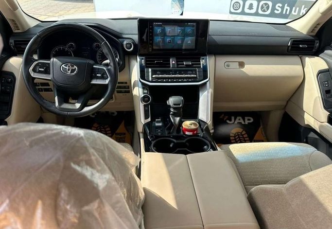 مستعملة Toyota Land Cruiser Twin Turbo السلسلة 300، 3.5 لتر، 2022 في المملكة العربية السعودية، الرياض من Al Shukh شركة معرض الشيوخ للسيارات، اللون أبيض.  | AUTO.AE | إعلان #296223 — صورة 14 من 14