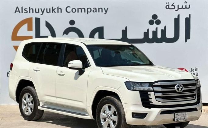 مستعملة Toyota Land Cruiser Twin Turbo السلسلة 300، 3.5 لتر، 2025 في المملكة العربية السعودية، الرياض من Al Shukh شركة معرض الشيوخ للسيارات، اللون أبيض.  | AUTO.AE | إعلان #296227 — صورة 6 من 15