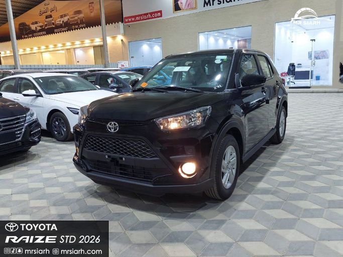 جديدة Toyota Raize I, 1.0 l, 2026 في في المملكة العربية السعودية, الرياض من Mr Siarh شركة مستر سيارة للسيارات، اللون أسود.  | AUTO.AE | إعلان #251847
