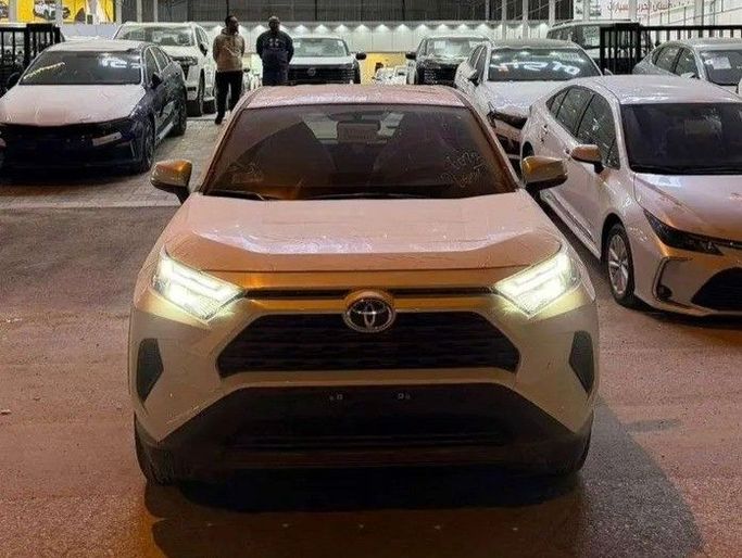 جديدة Toyota RAV4 V (XA50), 2.5 l, 2025 في في المملكة العربية السعودية, الرياض من Al Wadi Car شركة مركبة الوادي، اللون أبيض. مواصفات الخليج | AUTO.AE | إعلان #256101