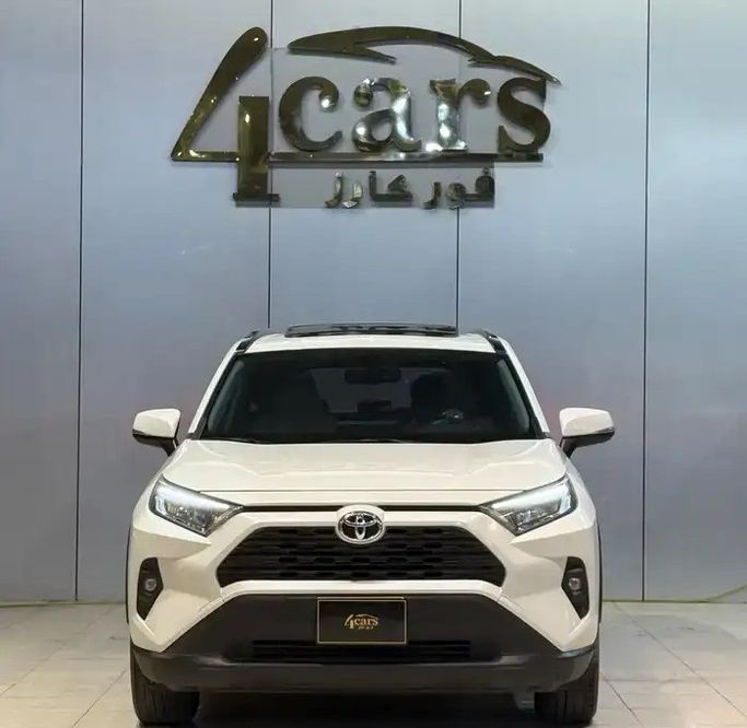 Подержанный Toyota RAV4 V (XA50), 2.0 л, 2024 в Саудовская Аравия, Эр-Рияд от 4Cars فور كارز Белый цвет. GCC | AUTO.AE | Объявление #267505