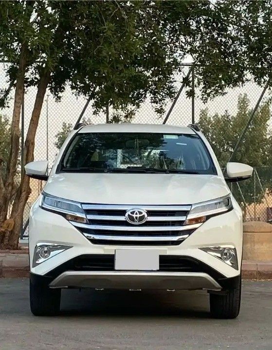 Подержанный Toyota Rush II, 1.5 л, 2023 в Саудовская Аравия, Эр-Рияд от Bayraq Al Ibda’a Cars معرض بيرق الابداع Белый цвет.  | AUTO.AE | Объявление #261509