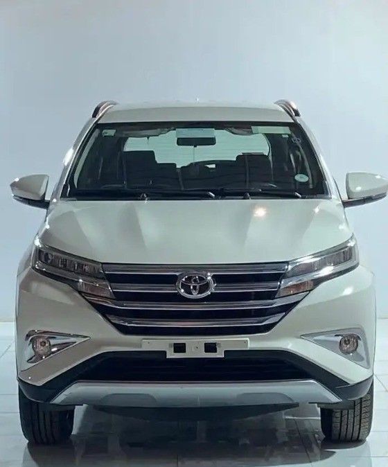 Подержанный Toyota Rush II, 1.5 л, 2023 в Саудовская Аравия, Эр-Рияд от Bayraq Al Ibda’a Cars معرض بيرق الابداع Белый цвет.  | AUTO.AE | Объявление #261734