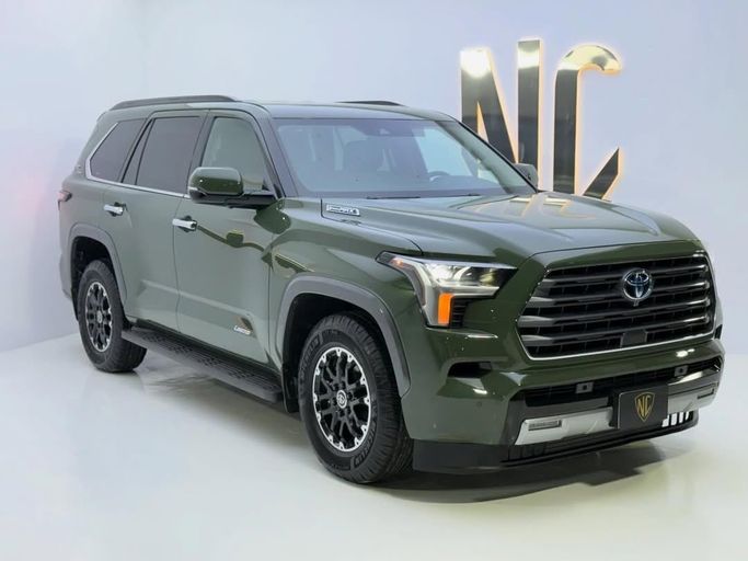 مستعملة Toyota Sequoia ثالثاً, 3.4 l, 2023 في في المملكة العربية السعودية, الرياض من Black Car ، اللون أخضر. المواصفات الأمريكية | AUTO.AE | إعلان #255974
