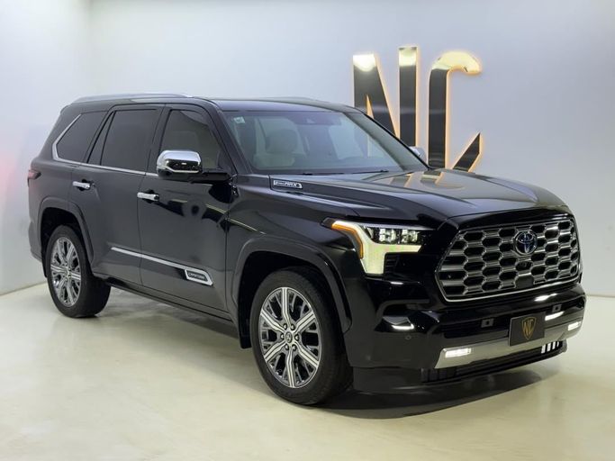 Подержанный Toyota Sequoia III, 3.4 л, 2024 в Саудовская Аравия, Эр-Рияд от Black Car  Черный цвет.  | AUTO.AE | Объявление #256152