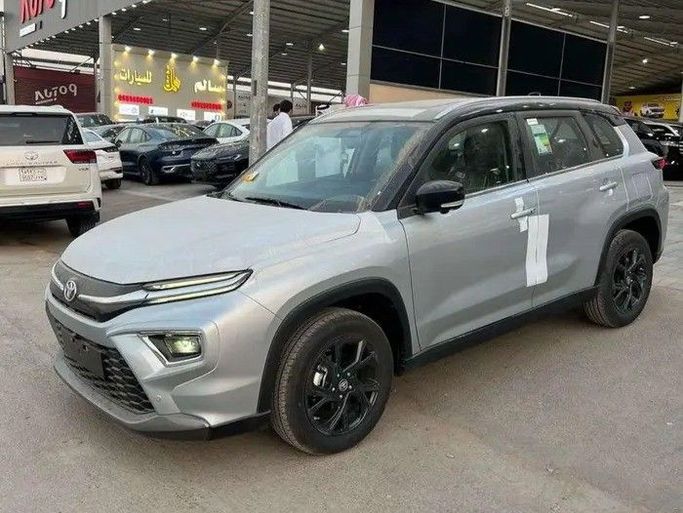 Новый Toyota Urban Cruiser III, 1.5 л, 2026 в Саудовская Аравия, Эр-Рияд от Al Wadi Car شركة مركبة الوادي Серебристый цвет. GCC | AUTO.AE | Объявление #256118