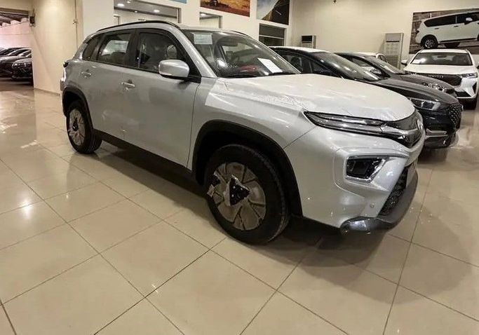 Новый Toyota Urban Cruiser III, 1.5 л, 2025 в Саудовская Аравия, Эр-Рияд от Al Imtiaz Cars شركة الامتياز للسيارات Серебристый цвет. GCC | AUTO.AE | Объявление #257876