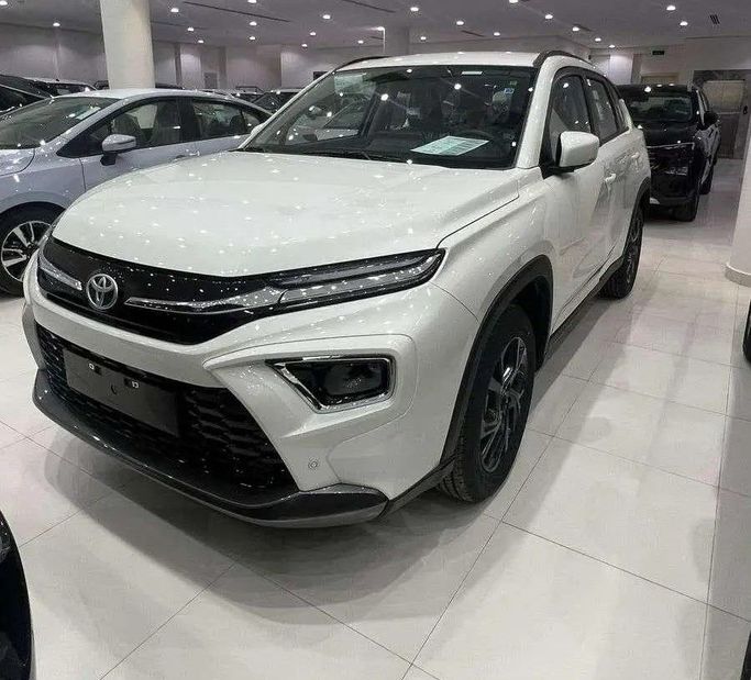 New Toyota Urban Cruiser III, 1.5 l, 2025 in Saudi Arabia, Riyadh by Al Imtiaz Cars شركة الامتياز للسيارات, White color. GCC Specs | AUTO.AE | Listing #257877