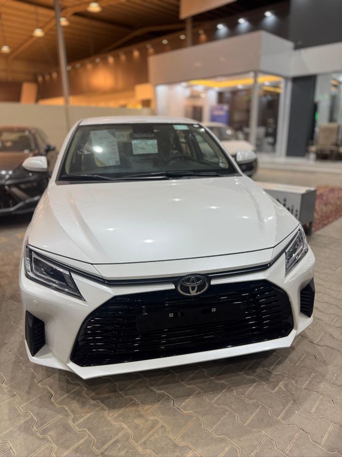 جديدة Toyota Yaris رابعاً, 1.5 l, 2026 في في المملكة العربية السعودية, الرياض من Wisam Al Watan وسام الوطن، اللون أبيض. أخرى | AUTO.AE