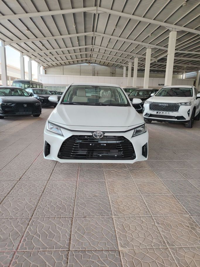 جديدة Toyota Yaris فيس ليفت XP150 XP150, 1.3 l, 2026 في في المملكة العربية السعودية, الرياض من Al Astool Al Khaleeji شركة الأسطول الخليجي للسيارات، اللون أبيض.  | AUTO.AE | إعلان #249146