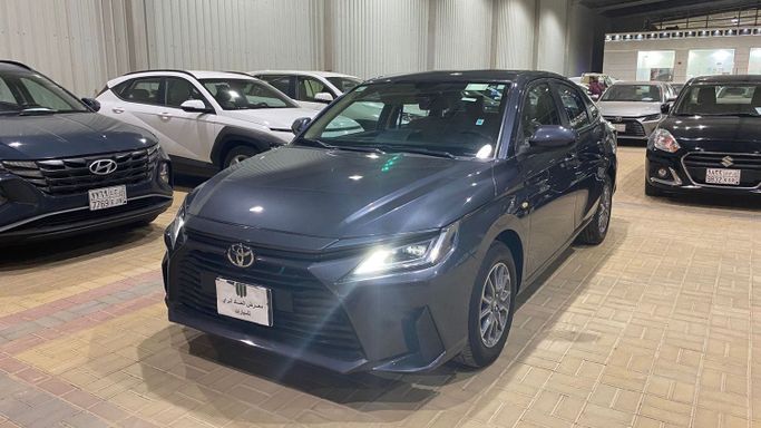 مستعملة Toyota Yaris رابعاً, 1.5 l, 2023 في في المملكة العربية السعودية, الرياض من Atehad AlRaiy معرض اتحاد الراي للسيارات، اللون أزرق داكن.  | AUTO.AE | إعلان #250688
