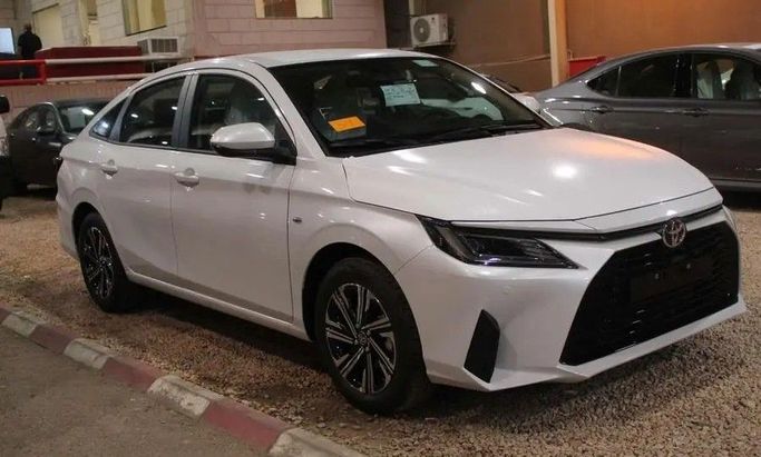 Новый Toyota Yaris IV, 1.5 л, 2026 в Саудовская Аравия, Эр-Рияд от Al Imtiaz Cars شركة الامتياز للسيارات Белый цвет. GCC | AUTO.AE | Объявление #258046