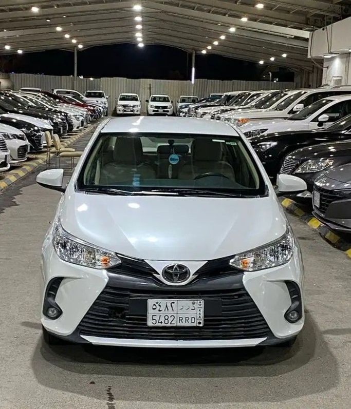 مستعملة Toyota Yaris رابعاً, 1.5 l, 2022 في في المملكة العربية السعودية, الرياض من Fal Al Khair فال الخير، اللون أبيض. أخرى | AUTO.AE | إعلان #259156