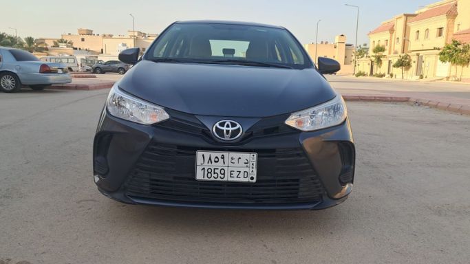 Used Toyota Yaris XP150 Facelift, 1.5 l, 2021 in Saudi Arabia, Riyadh by Insta Car انستا كار, Navy Blue color.  | AUTO.AE | Listing #261558