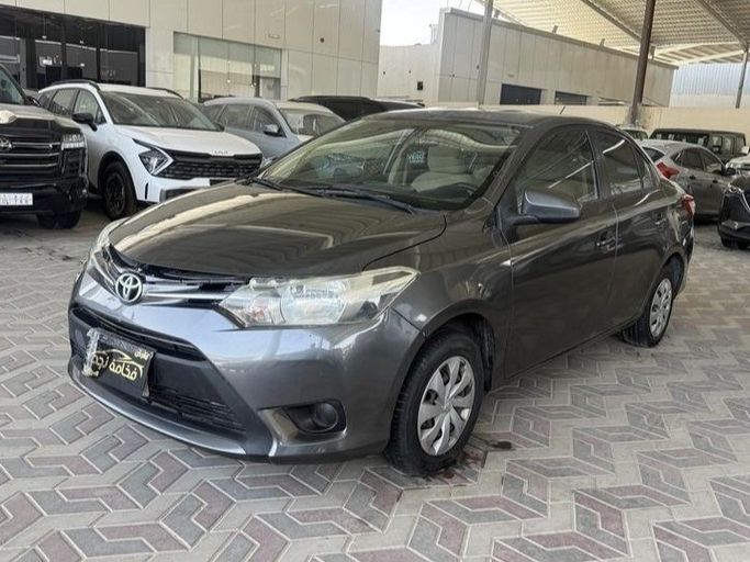 Used ⁦Toyota Yaris XP150 Facelift, 1.5 l, 2017⁩ in Saudi Arabia, Riyadh by Fakhamat Najd معرض فخامة نجد للسيارات, Grey color. Other | AUTO.AE | Listing #288683