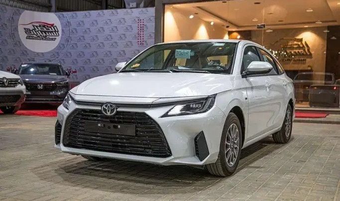 جديدة ⁦Toyota Yaris IV (AC100)، 1.3 l، 2026⁩ في في المملكة العربية السعودية, الرياض من Al Khedr Cars الخضر للسيارات، اللون أبيض.  | AUTO.AE | إعلان #288835