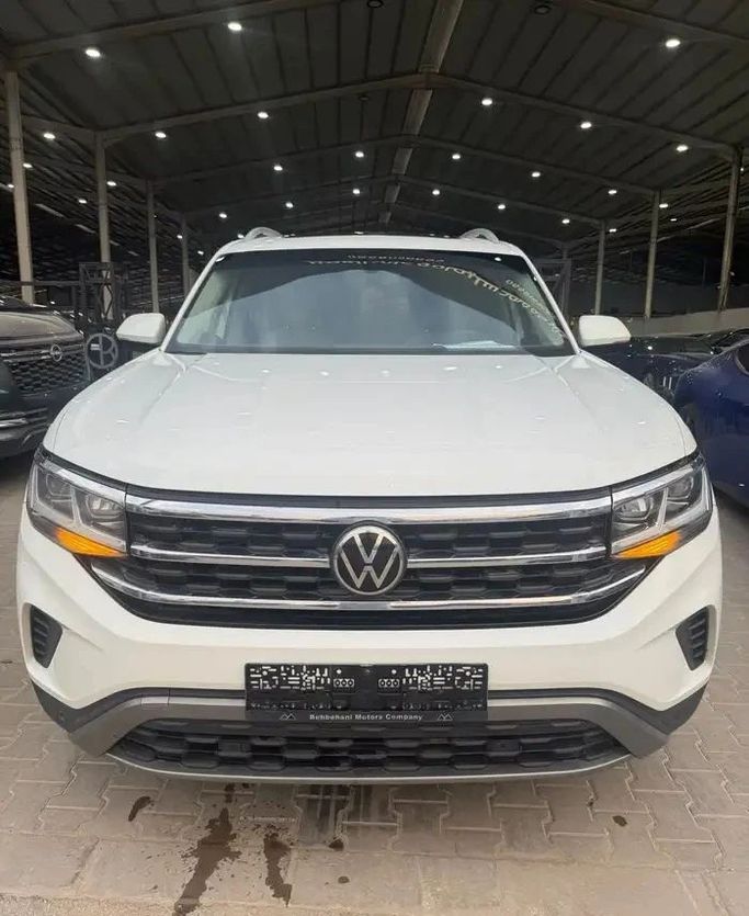 Used Volkswagen Teramont I, 3.6 l, 2021 in Saudi Arabia, Riyadh by Fahad Salman & Ali Al Omair شركة فهد سلمان وعلي العمير للسيارات, White color. GCC Specs | AUTO.AE | Listing #257324