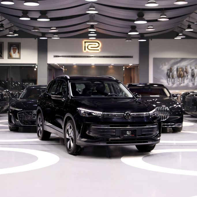 جديدة Volkswagen Tiguan ثالثاً, 1.5 l, 2026 في في المملكة العربية السعودية, الرياض من Platinum Car، اللون أسود. مواصفات الخليج | AUTO.AE | إعلان #255460