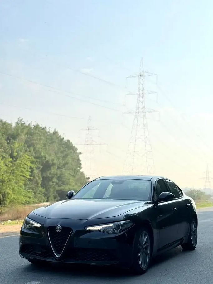 Подержанный Alfa Romeo Giulia II (952) Рестайлинг, 2.0 л, 2020 в Шардже от Najm Al Shamal Used Cars Черный цвет. GCC | AUTO.AE | Объявление #273542