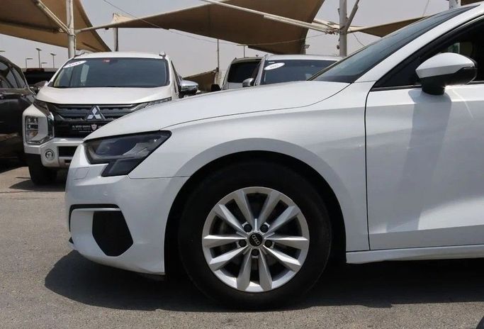 Used Audi A3 35 TFSI IV (8Y), 1.4 l, 2022 in Sharjah by Al Sayed Khamis Used Cars, White color. GCC Specs | AUTO.AE
