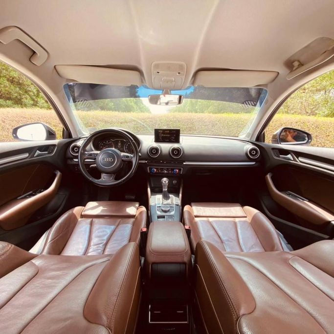 مستعملة Audi A3 30 TFSI III (8 فولت), 1.4 l, 2016 في في الشارقة من Sarmad Cars، اللون أسود. أخرى | AUTO.AE