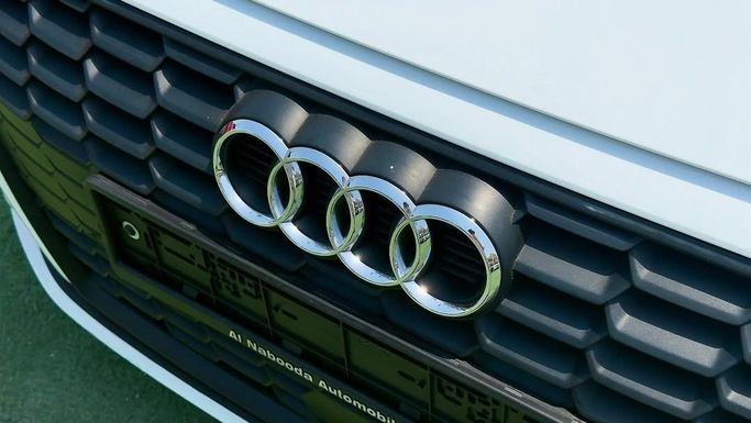 Used Audi A3 35 TFSI IV (8Y), 1.5 l, 2023 in Sharjah by Badar Used Cars, White color.  | AUTO.AE