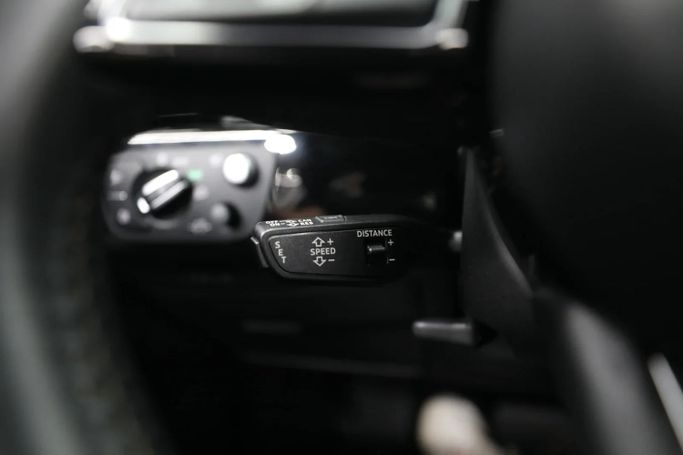 Used Audi A4 40 TFSI V (B9) Facelift, 2.0 l, 2020 in Sharjah by Al Qassem Cars Trading, White color. Korean Specs | AUTO.AE