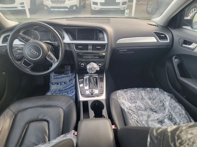 Подержанный Audi A4 V (B9), 2.0 л, 2016 в Шардже от Al Sada used cars Черный цвет. Американская | AUTO.AE