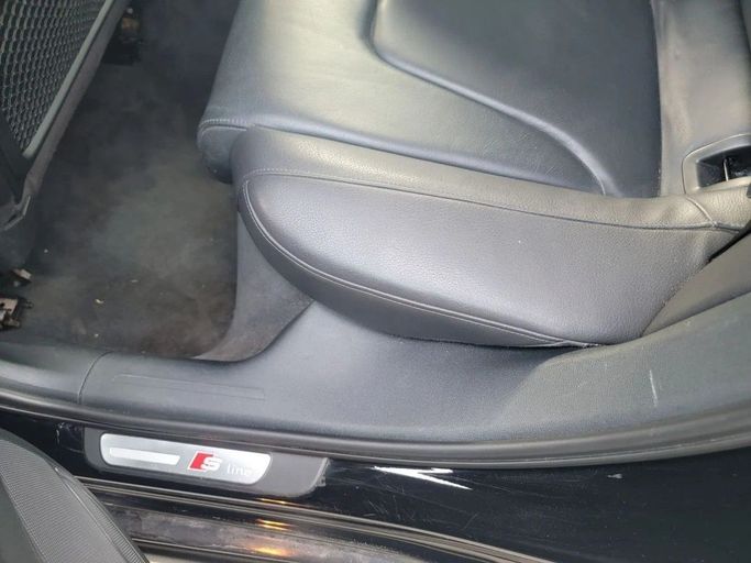 Подержанный Audi A4 V (B9), 2.0 л, 2016 в Шардже от Al Sada used cars Черный цвет. Американская | AUTO.AE