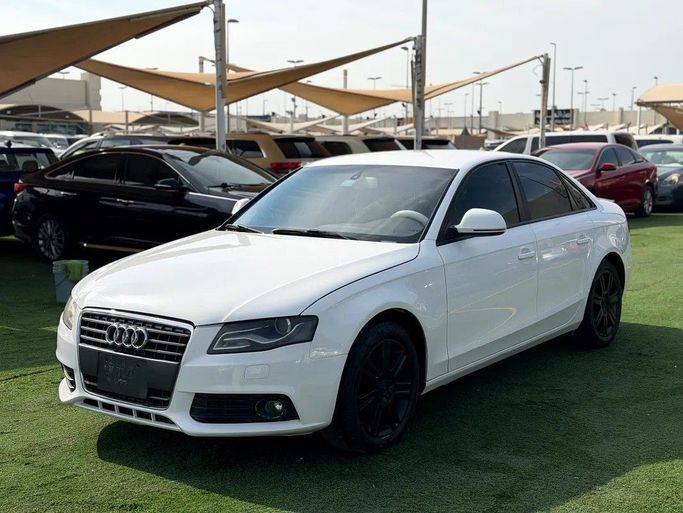 Подержанный Audi A4 IV (B8), 1.8 л, 2009 в Шардже от Bashar Karoomi Kunani Белый цвет. GCC | AUTO.AE
