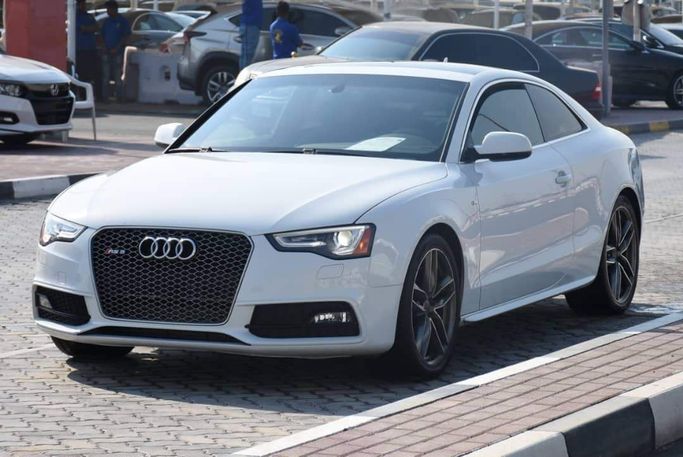 Подержанный Audi A5 I (8T) Рестайлинг, 2.0 л, 2016 в Шардже от Alfaris Used Cars Белый цвет. Other | AUTO.AE
