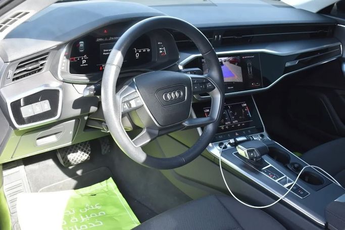 Подержанный Audi A6 40 TFSI V (C8), 2.0 л, 2022 в Шардже от Alfaris Used Cars Черный цвет. GCC | AUTO.AE