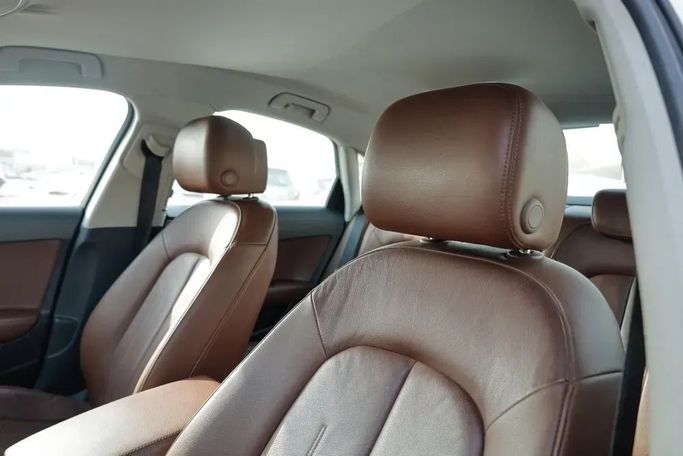 Подержанный Audi A6 3.0 TFSI quattro IV (C7) Рестайлинг, 3.0 л, 2018 в Шардже от Qasr Al Furqan Used Cars Белый цвет. GCC | AUTO.AE