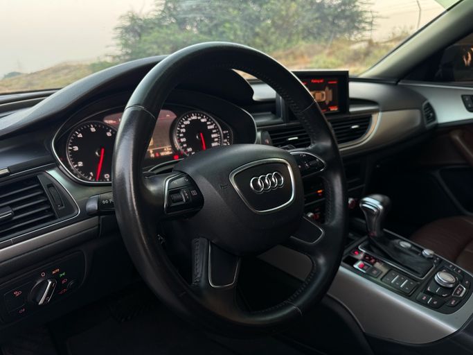 مستعملة Audi A6 IV (C7)، 2.8 لتر، 2014 في الإمارات، الشارقة من Hatta Used Cars، اللون أسود. مواصفات الخليج | AUTO.AE | إعلان #296176 — صورة 17 من 25