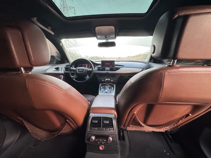 مستعملة Audi A6 IV (C7)، 2.8 لتر، 2014 في الإمارات، الشارقة من Hatta Used Cars، اللون أسود. مواصفات الخليج | AUTO.AE | إعلان #296176 — صورة 22 من 25