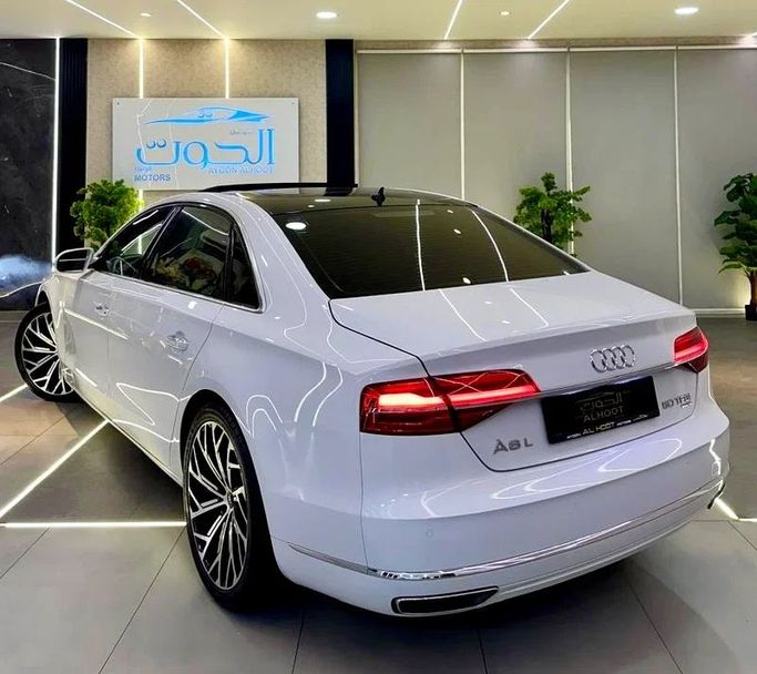 Used Audi A8 L 60 TFSI III (D4) Facelift, 4.0 l, 2017 in Sharjah by Ayoon Alhoot Motors, White color. GCC Specs | AUTO.AE