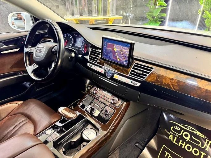 Used Audi A8 L 60 TFSI III (D4) Facelift, 4.0 l, 2017 in Sharjah by Ayoon Alhoot Motors, White color. GCC Specs | AUTO.AE