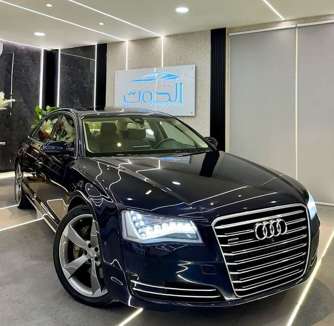 Подержанный Audi A8 L 60 TFSI III (D4) Рестайлинг, 4.0 л, 2014 в Шардже от Ayoon Alhoot Motors Тёмно-синий цвет. GCC | AUTO.AE