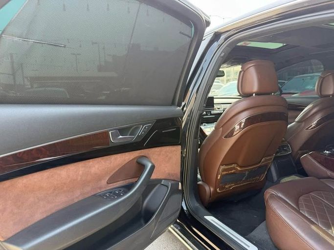 Подержанный Audi A8 Long III (D4), 3.0 л, 2013 в Шардже от Al Suraj Al Muneer Used Cars Черный цвет. GCC | AUTO.AE